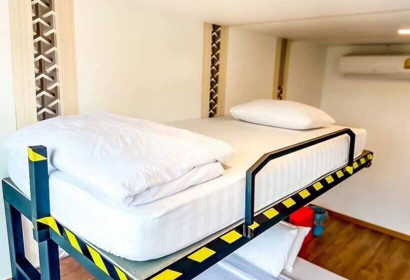 Hotel Innbox Chiangmai