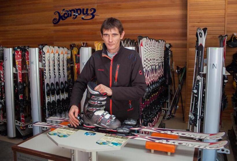 هتل Kapriz Karakol