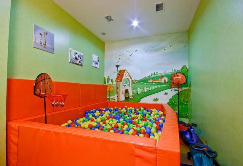 هتل Kapriz Karakol