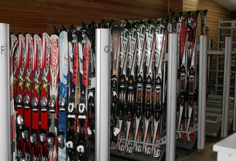 هتل Kapriz Karakol