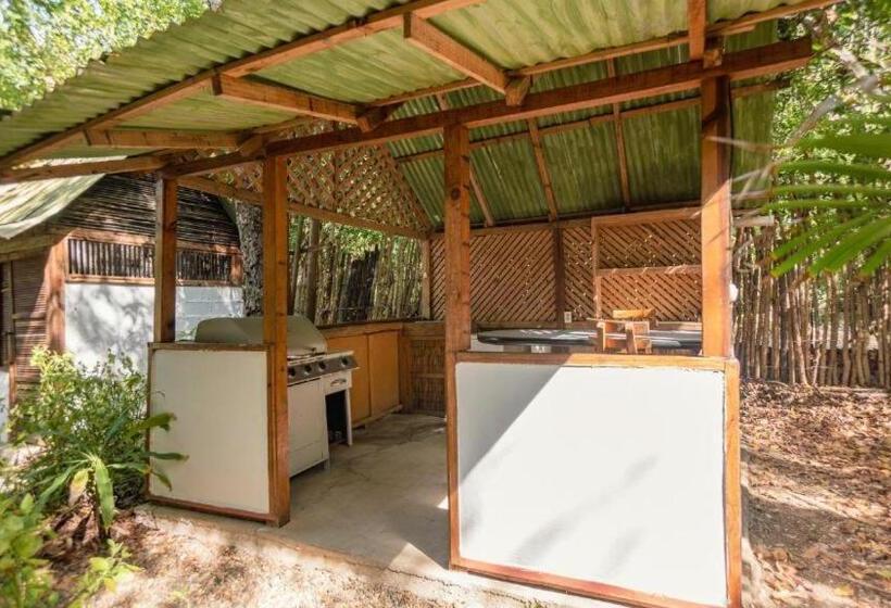 هتل Playa Scondida Baru