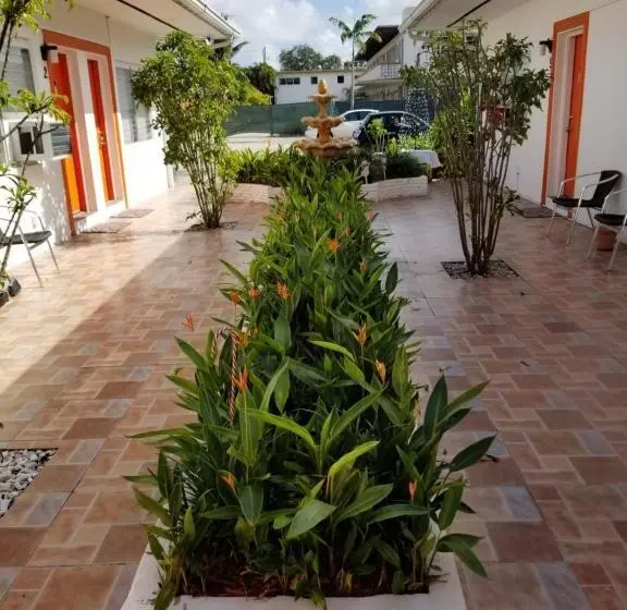 مُتل Royal Budget Inn