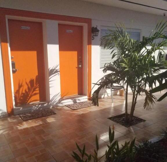 فندق على الطريق Royal Budget Inn