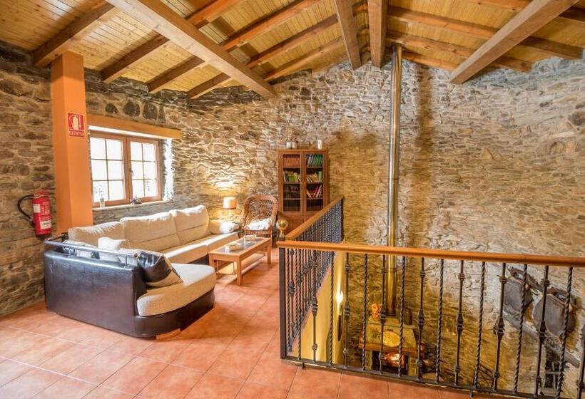 بنسيون Casa Rural La Fuente