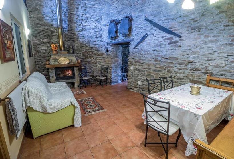 بنسيون Casa Rural La Fuente