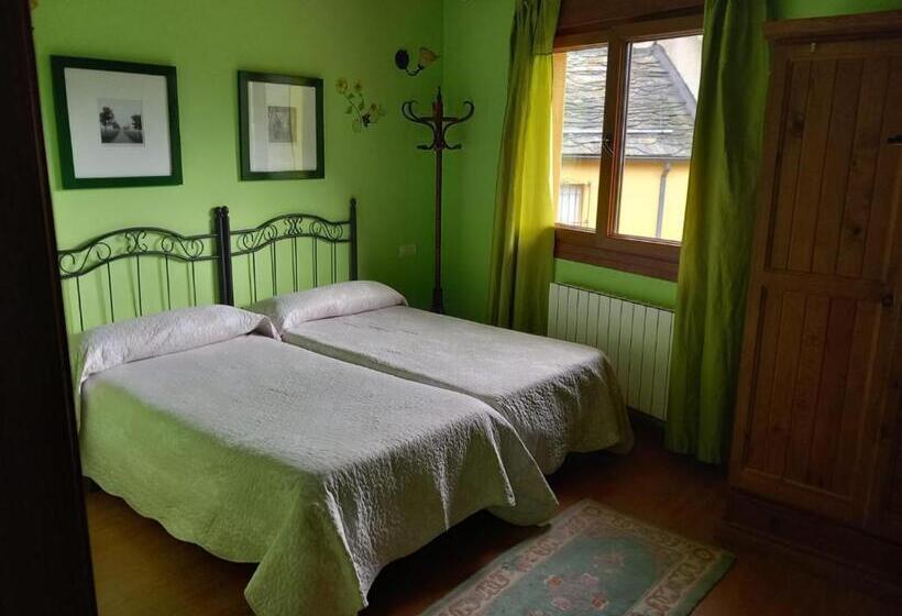 بنسيون Casa Rural La Fuente