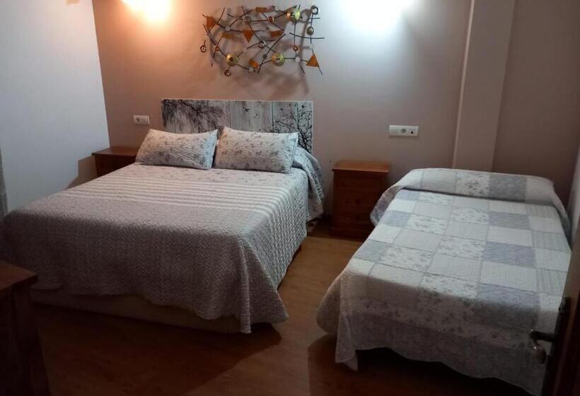 بنسيون Casa Rural La Fuente