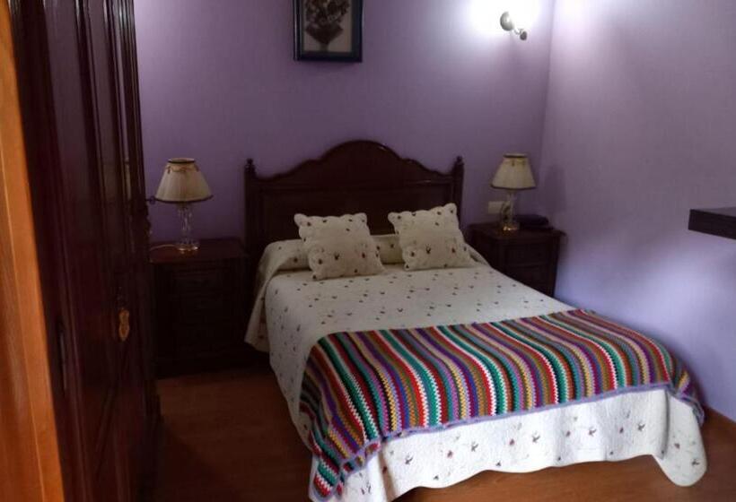 بنسيون Casa Rural La Fuente