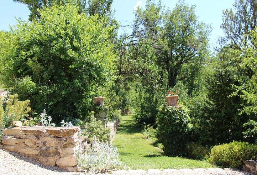 بنسيون Domaine Du Roc