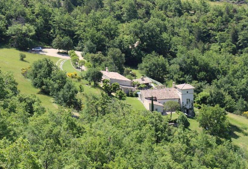 بنسيون Domaine Du Roc