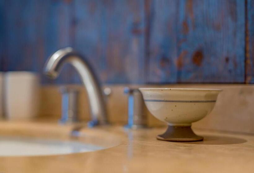 بنسيون Domaine Du Roc