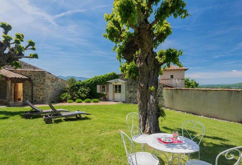 بنسيون Domaine Du Roc