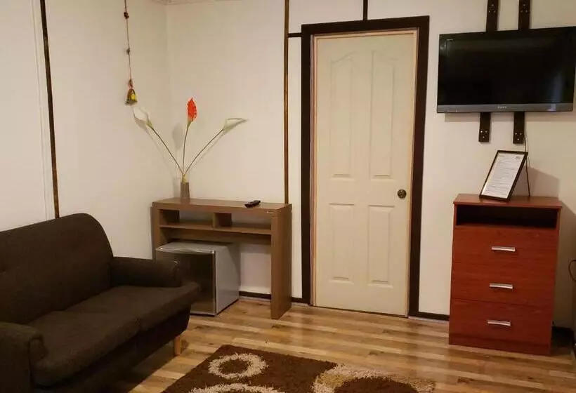 ペンション Hostal Torres Del Paine 2
