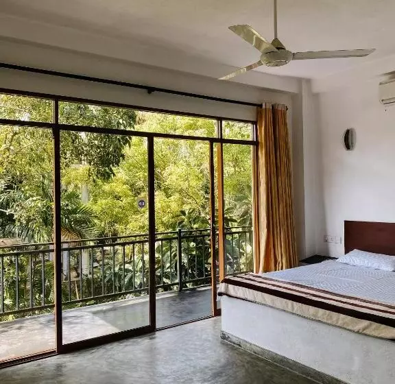 Majatalo Karu S Place