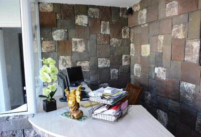 پانسیون Le Secret De Jasmin