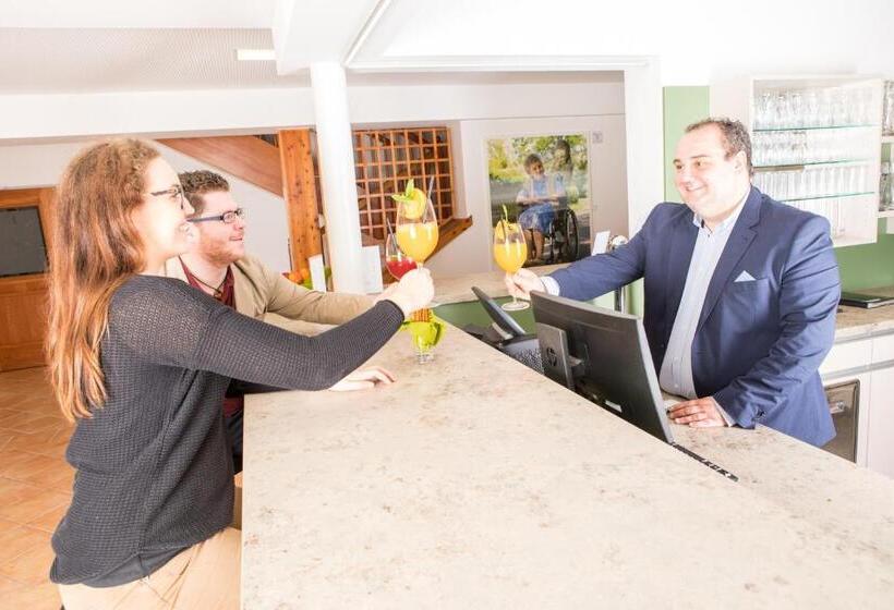 펜션 Litz   Das Erlebnishaus Am Attersee