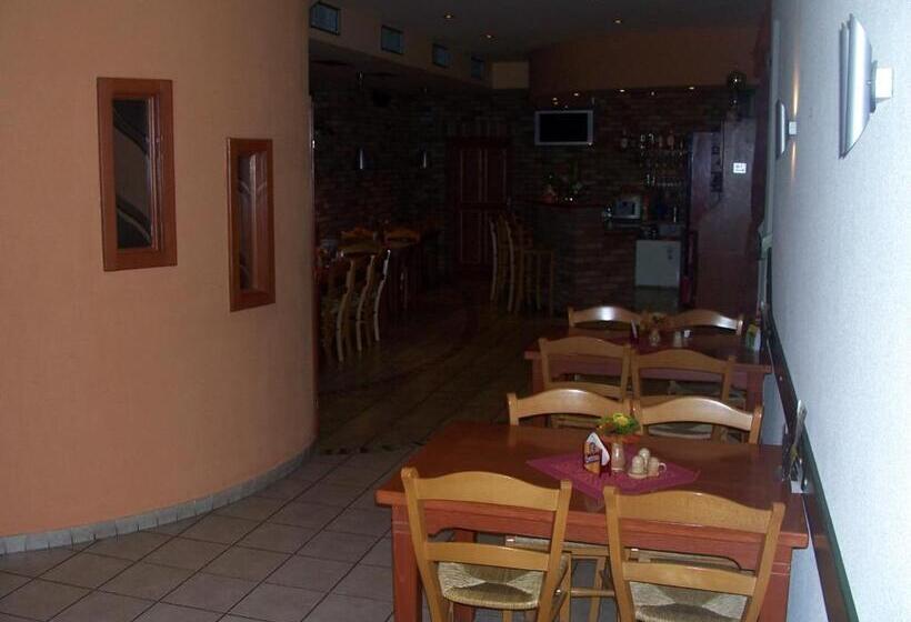 ペンション Penzion Chanos