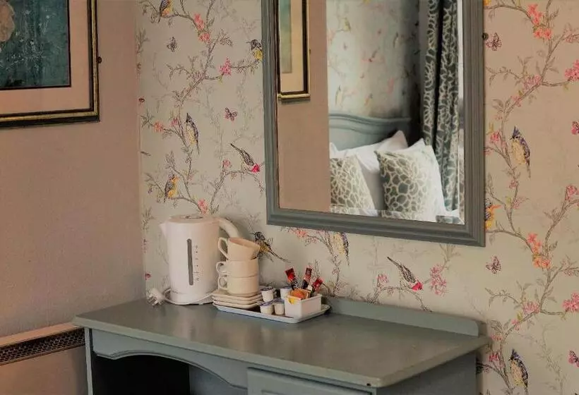 پانسیون The Waterfront Townhouse Accommodation