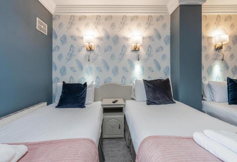 Пансион The Waterfront Townhouse Accommodation