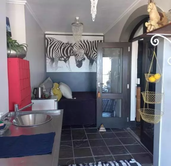 Majatalo Whale Rock Guest House