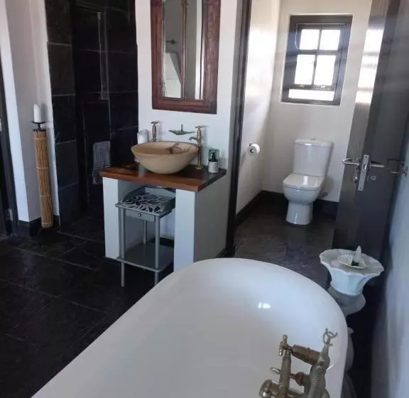 Majatalo Whale Rock Guest House