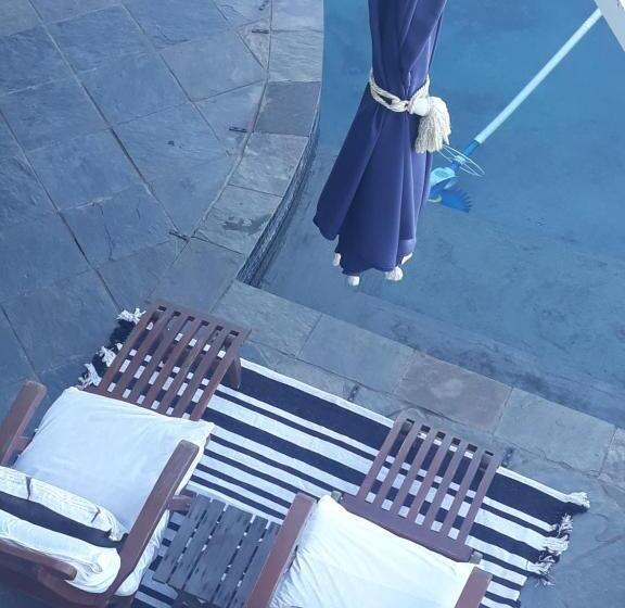 بنسيون Whale Rock Guest House