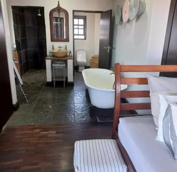 Majatalo Whale Rock Guest House