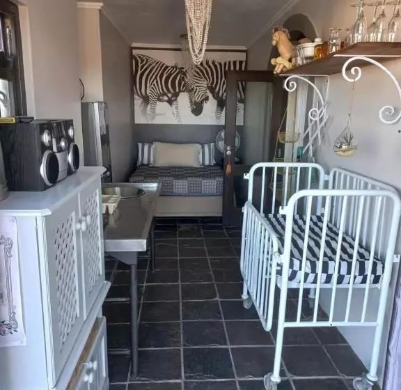 Majatalo Whale Rock Guest House