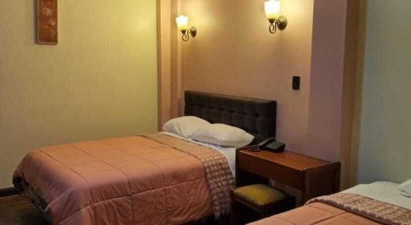 Отель Jomaley Real