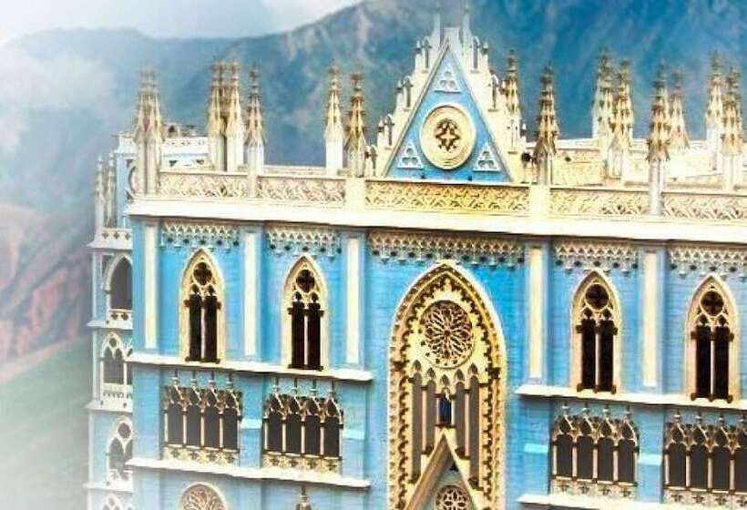 Отель Jomaley Real