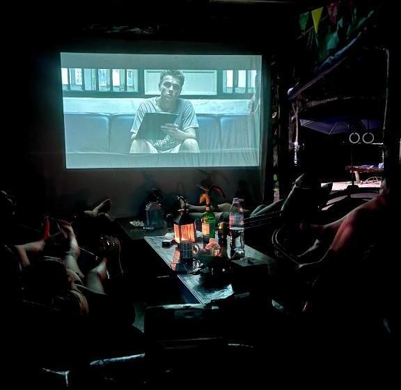 استراحتگاه Easy Tiger Garden Bungalows   By Beach House Cambodia