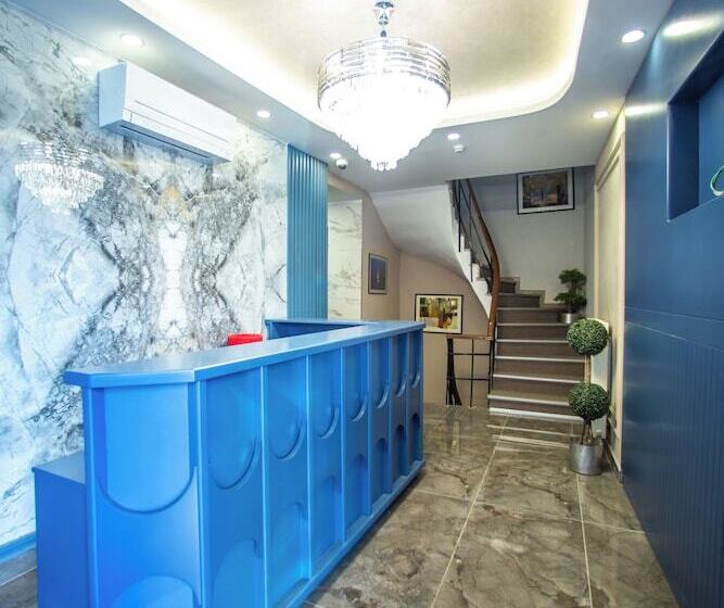 تختخواب و صبحانه Megalos Galata