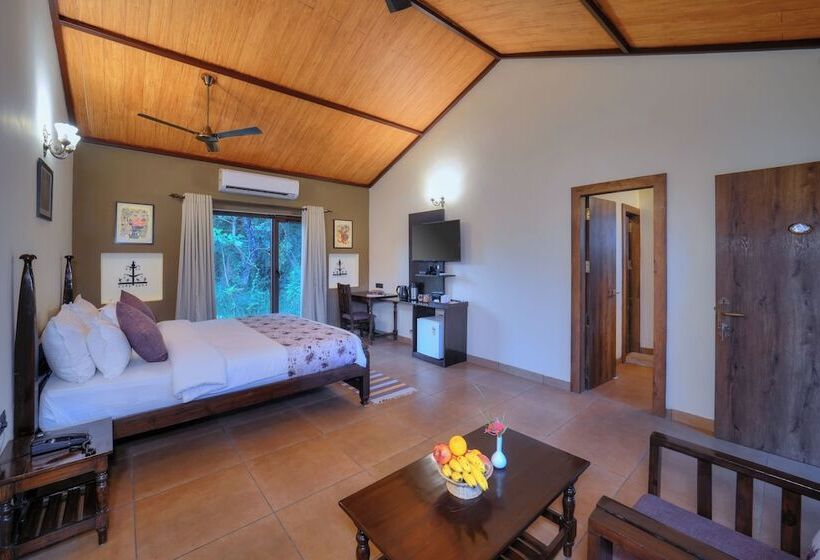 בית מלון כפרי Aranyak Resort Kanha