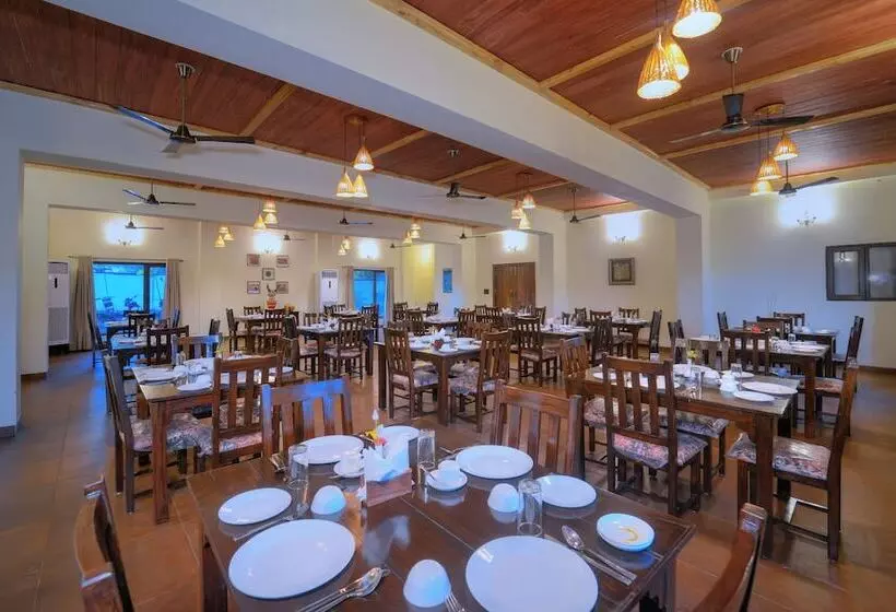 Hotelli Aranyak Resort Kanha