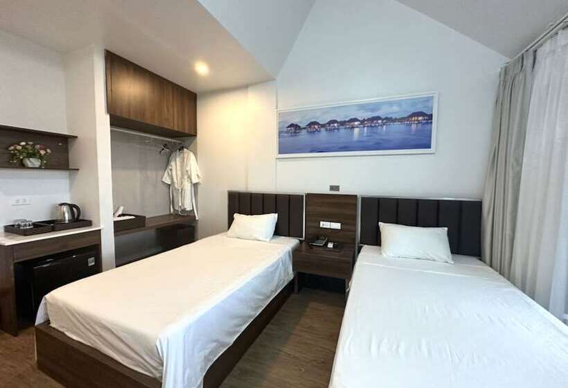 هتل Capital O 1194 Bee