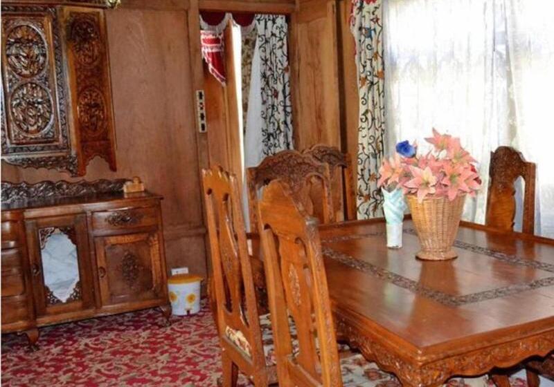 Hotel De Laila House Boat