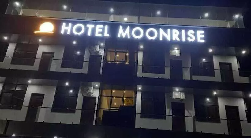 Hotelli Moon Rise