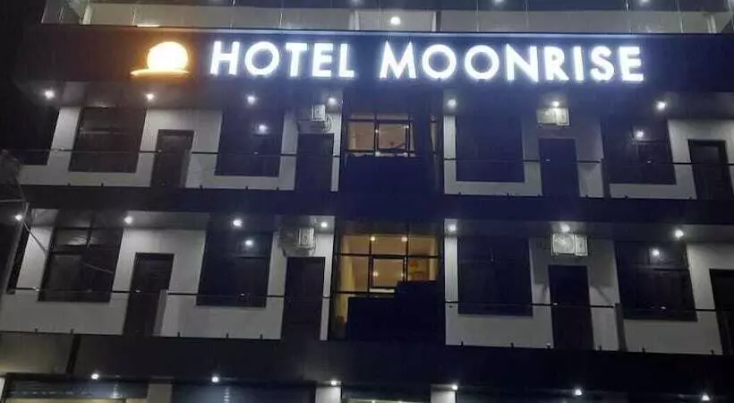 Hotelli Moon Rise