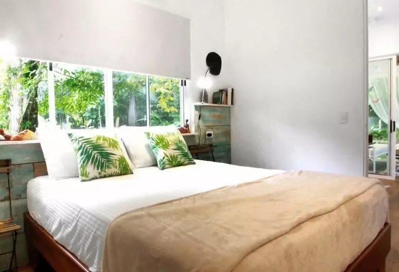 ホテル Ojochal Gardens Villas