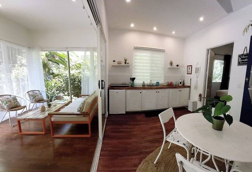 Отель Ojochal Gardens Villas