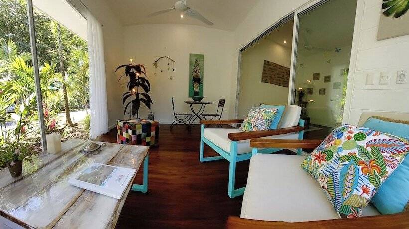 Отель Ojochal Gardens Villas