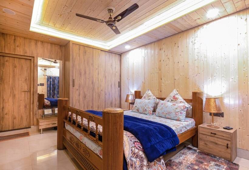 Hotel Happy Homestay