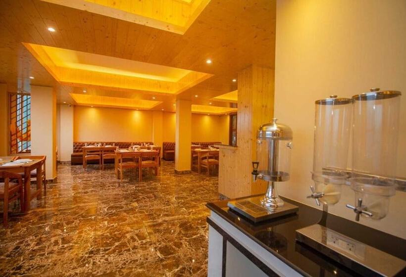 هتل Seven Hills Kanchenjunga