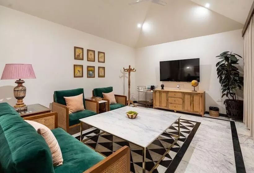 Hotelli Surpura Bagh