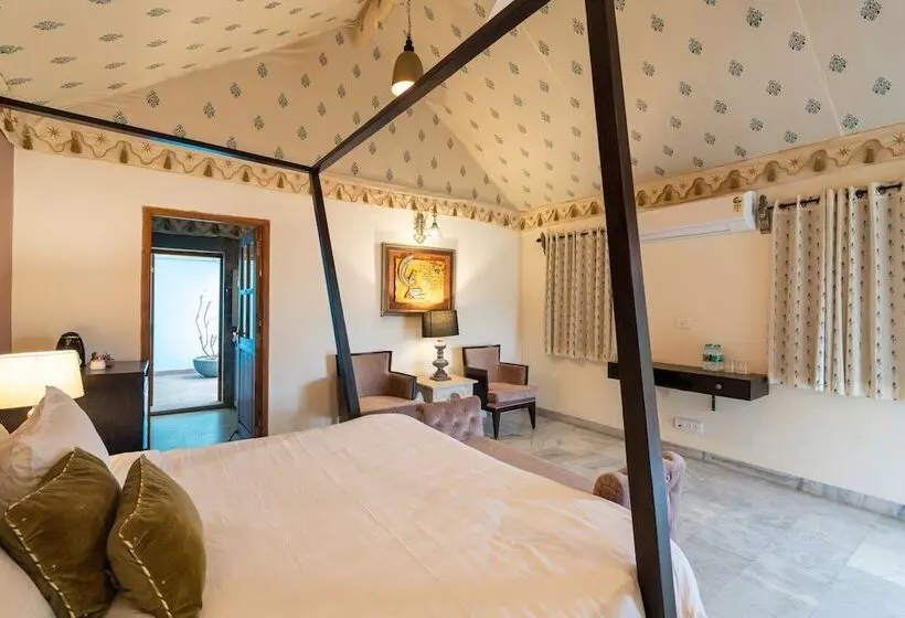 Hotelli Surpura Bagh