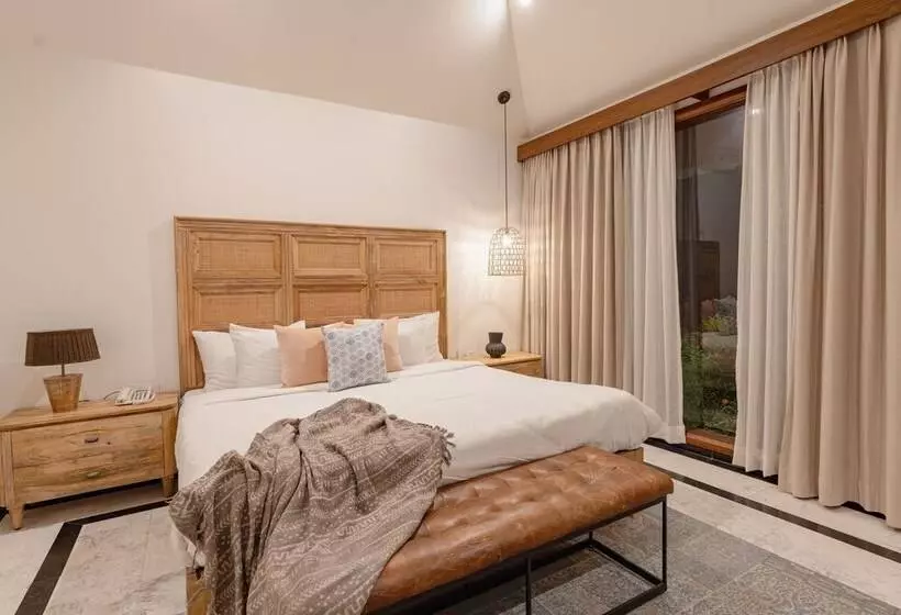 Hotelli Surpura Bagh