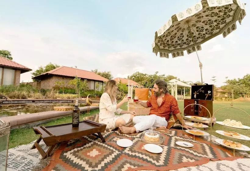 Hotelli Surpura Bagh