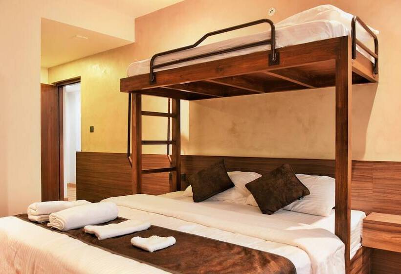 בית מלון כפרי The 643 Holiday Homes