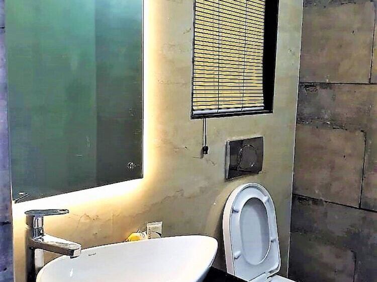 בית מלון כפרי The 643 Holiday Homes