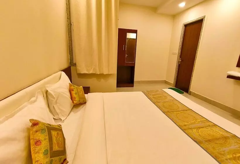 ホテル Veer Palace